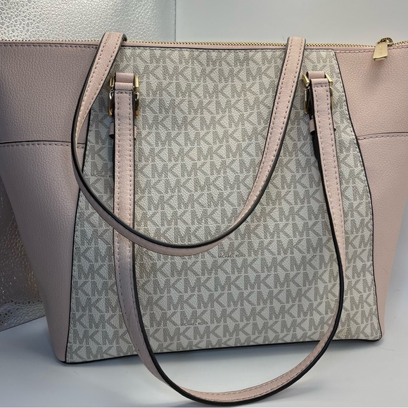 Michael Kors Pink and Gray Tote Bag Set - Picture 2 of 10
